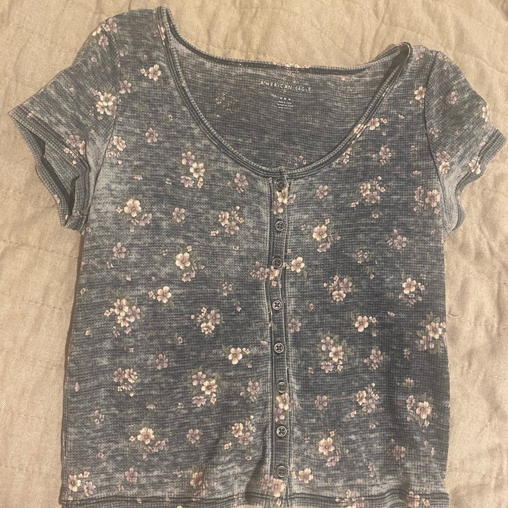 American Eagle shirt